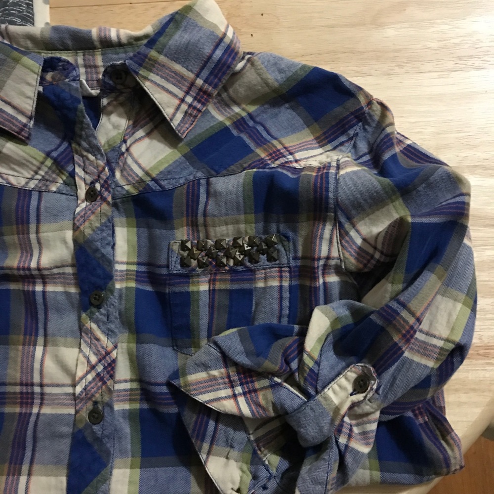 Mudd Button Top
